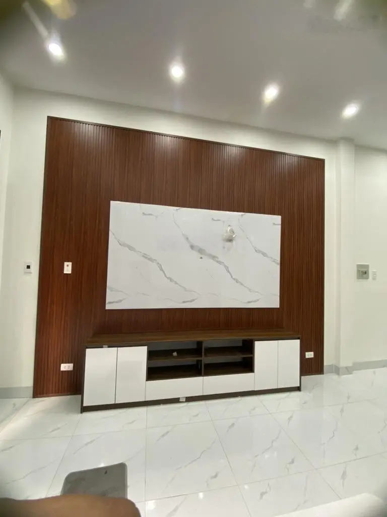 Hiếm, Siêu Phẩm Gần Ngô Thì Nhậm 40m2 - 4 tầng - vị trí đỉnh, ô tô đỗ cửa, chỉ 9tỷ65