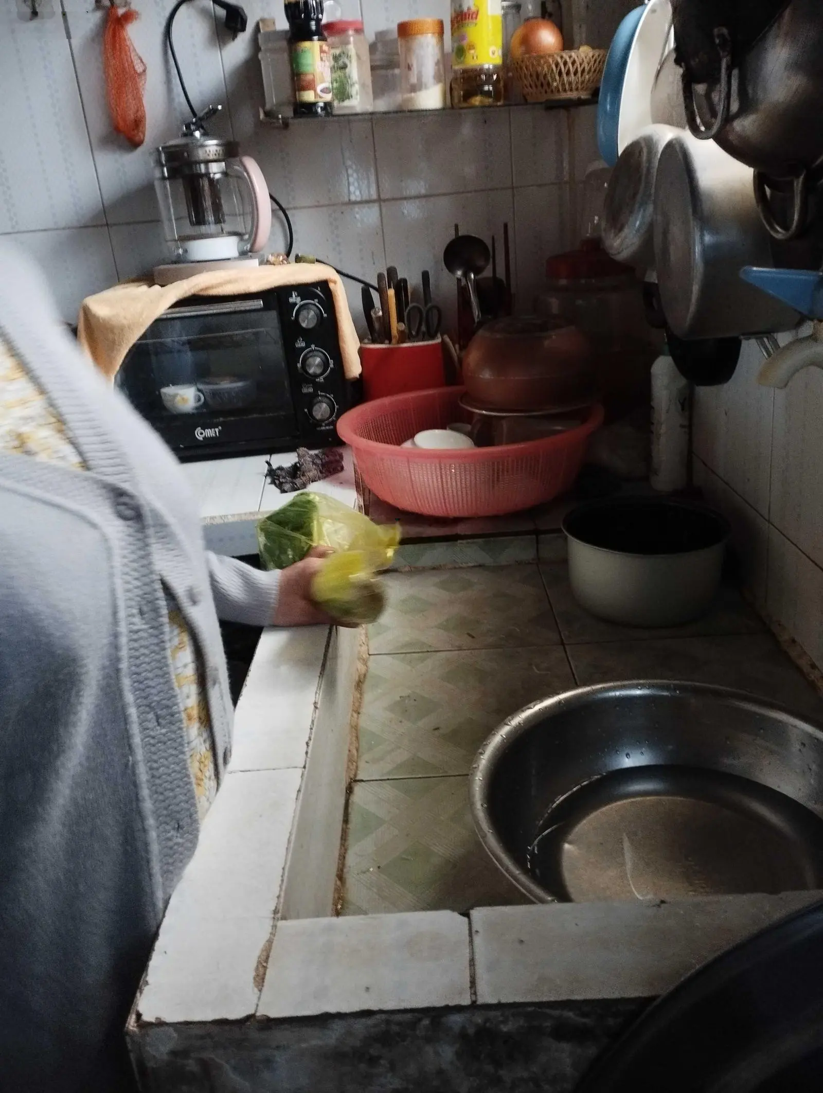 Bán đất tặng căn nhà Cấp 4 Lái Thiêu giáp Vĩnh Phú