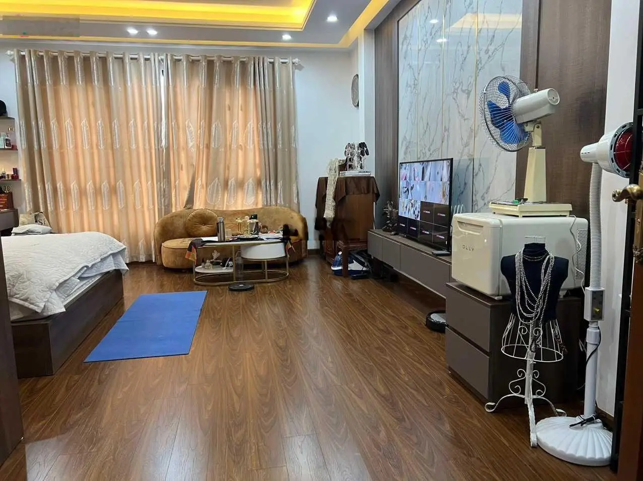Cần tiền bán gấp nhà Cổ Nhuế ngõ kinh doanh ô tô đỗ cách 10m tặng nội thất xịn