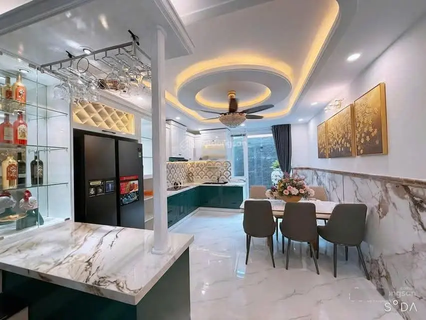 Bán nhà mặt phố đẹp tại Bình Thuận, Q7, HCM, 17,5 tỷ, 80m2, 6 tầng, 8PN, 8WC