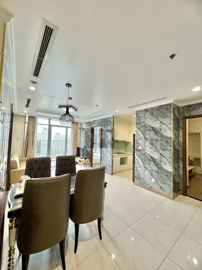 Bán rất gấp căn 3PN Vinhomes Central Park, full nội thất, view thoáng