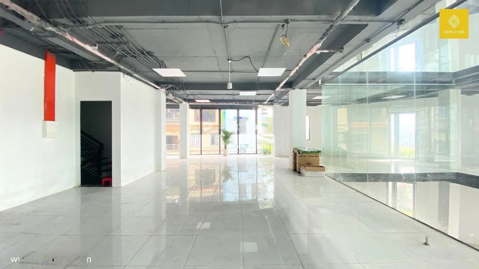 Toà nhà MT 85A Bùi Thị Xuân Q1, hầm 7 tầng thang máy, DT: 6,1m x 27m, HĐT 370tr/tháng, 62 tỷ