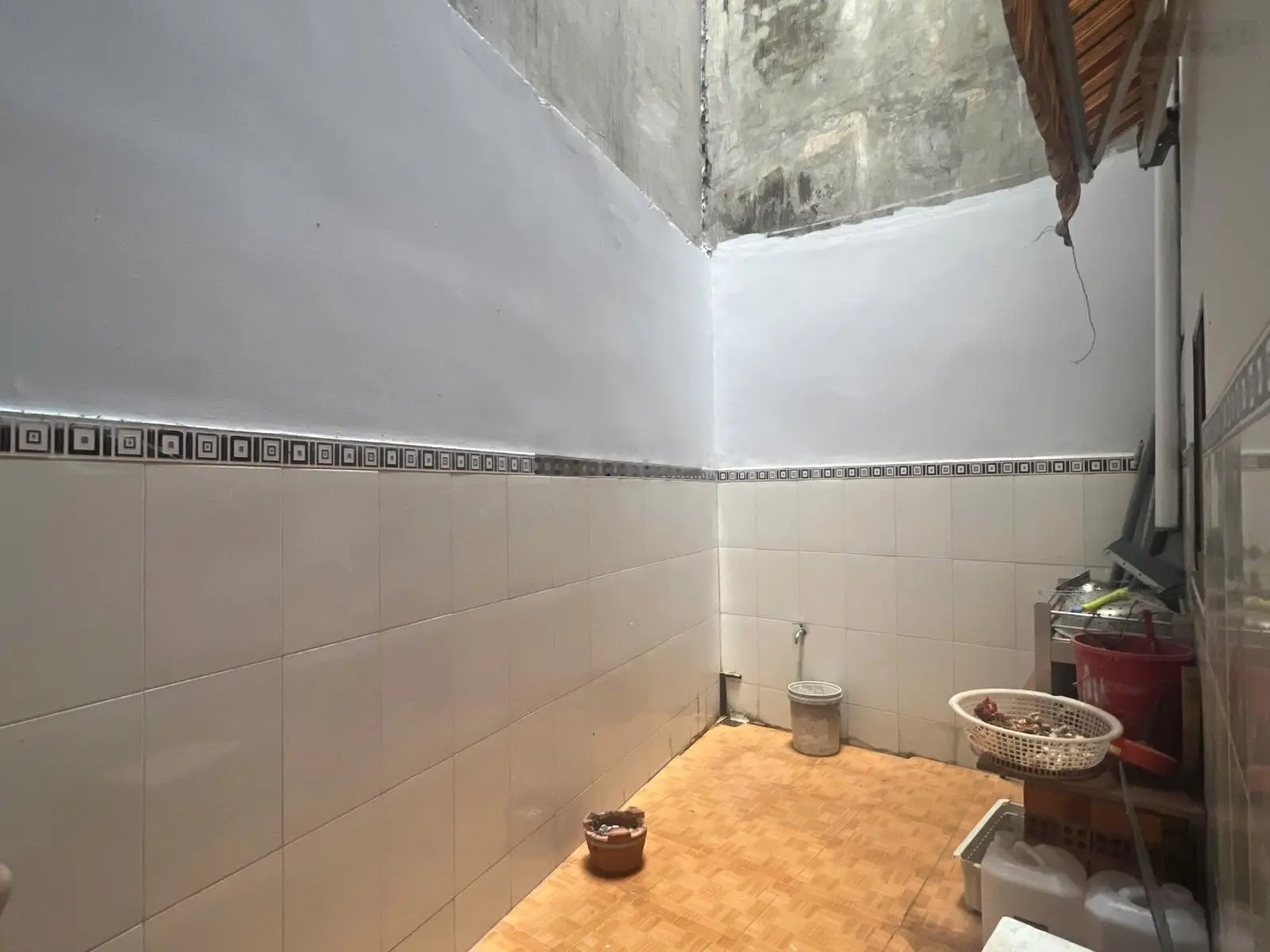 Cần bán nhanh nhà trung tâm 1 trệt 2lầu ~ 94m2, giá chỉ 4,5tỉ - thương lượng trực tiếp với chủ nhà