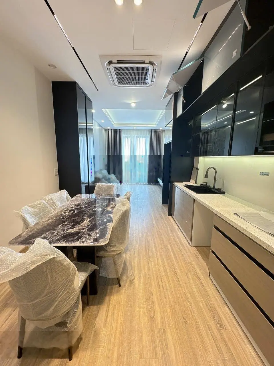 Bán nhà mặt phố 50m2, giá ưu đãi 14,8 tỷ tại Tư Đình, Long Biên, Hà Nội