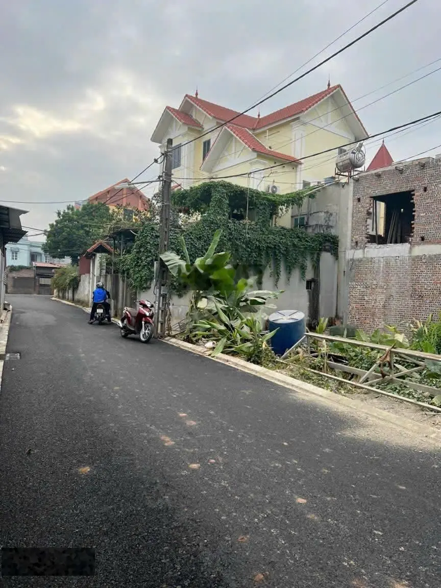 Cần tiền bán nhà xây thô 2 tầng Bình Trù, Dương Quang, Gia Lâm