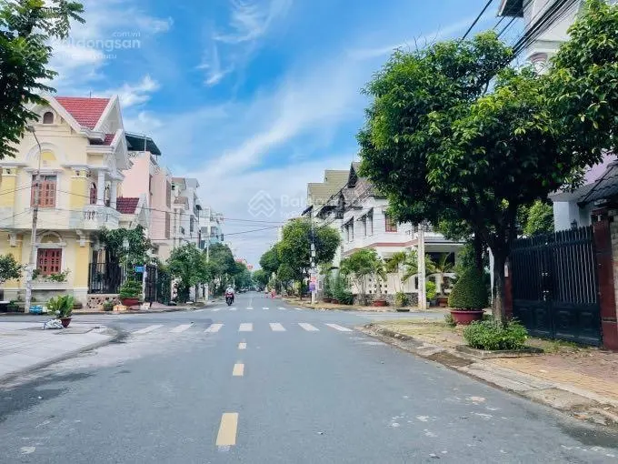 Chính chủ nán đất nền KDC D2D, Biên Hoà. DT 88m2, Sổ hồng riêng, XDTD, Giá 2tỷ2/lô. LH 0336 556 ***