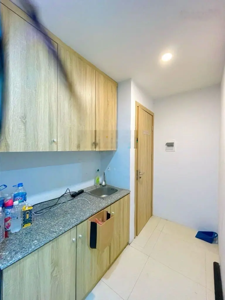 Bán toà CCMN, Nguyễn Khang, 6 tầng thang máy. Nhiều phòng Dòng tiền 70tr / tháng. Giá 15.5 tỷ TL