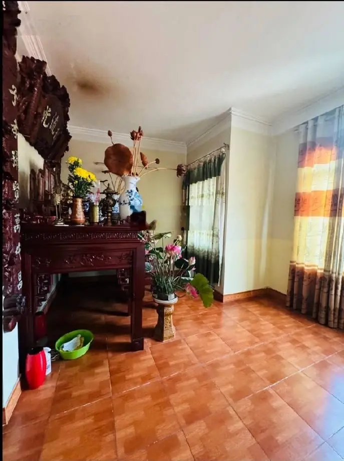 BÁN NHÀ nở hậu Mễ Trì, đường rộng thênh thang, ôtô tải tránh nhau. 50m, 5 tầng, MT: 5,3m. Hơn 11tỷ