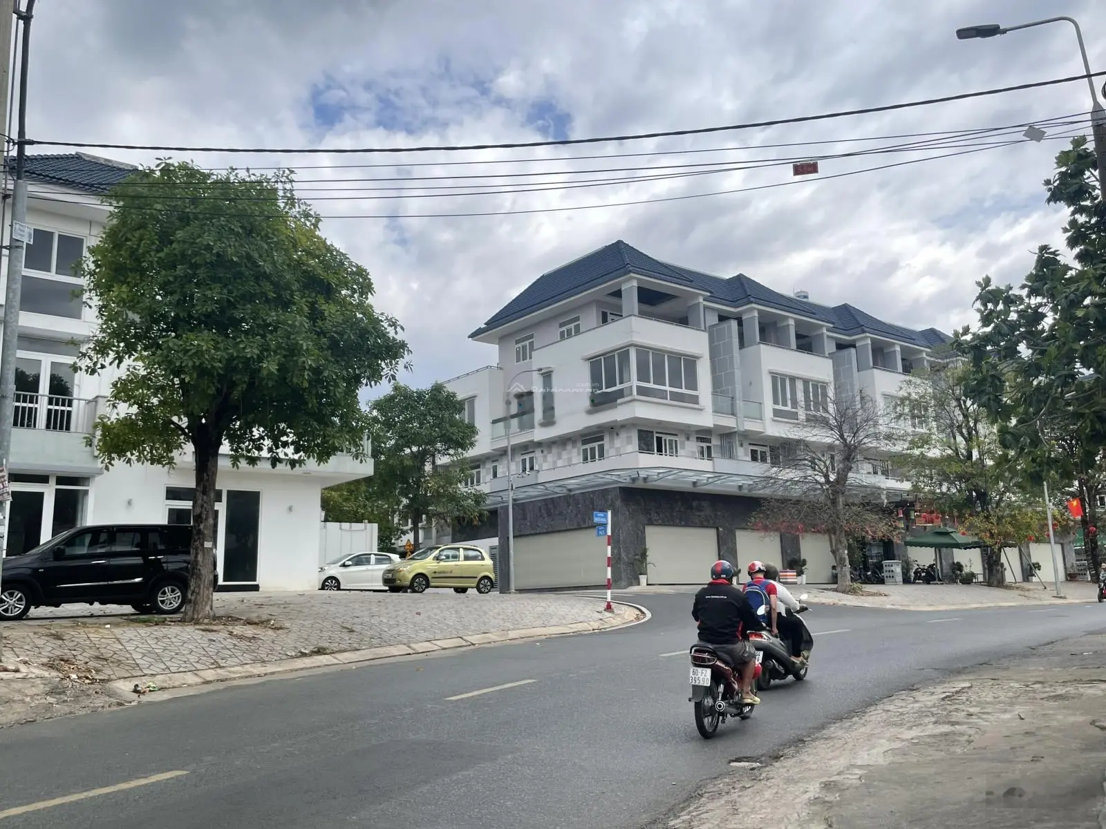 Bán nhà Riêng Phường Thống Nhất đường Nguyễn Văn Hoa. Phù hợp để ở và phân lô