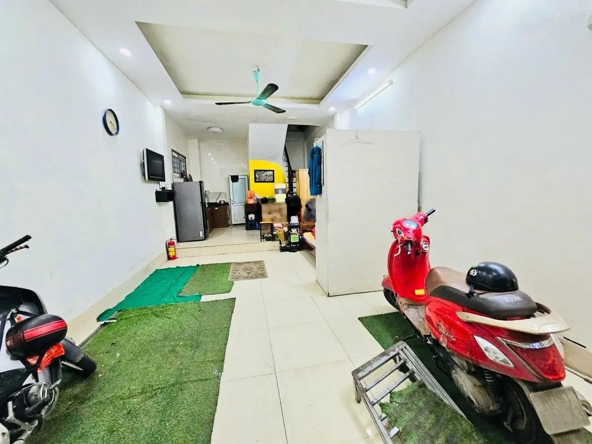 Bán nhà La Thành diện tích 54 m2, 5 tầng, 9.1 tỷ Đống Đa. Lô góc