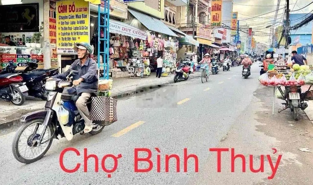 2 căn nhà liền kề xây mới, gần Chợ Bình Thủy