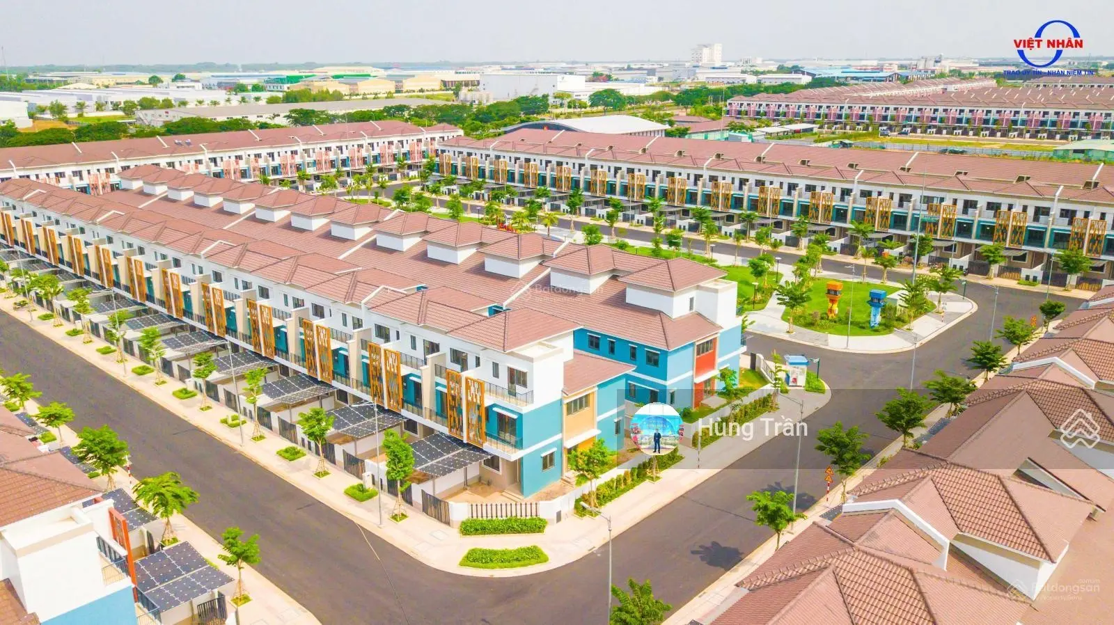 Cơ hội sở hữu nhà 3 tầng view công viên Sun casa Central, trả trước 900 triệu nhận nhà ngay