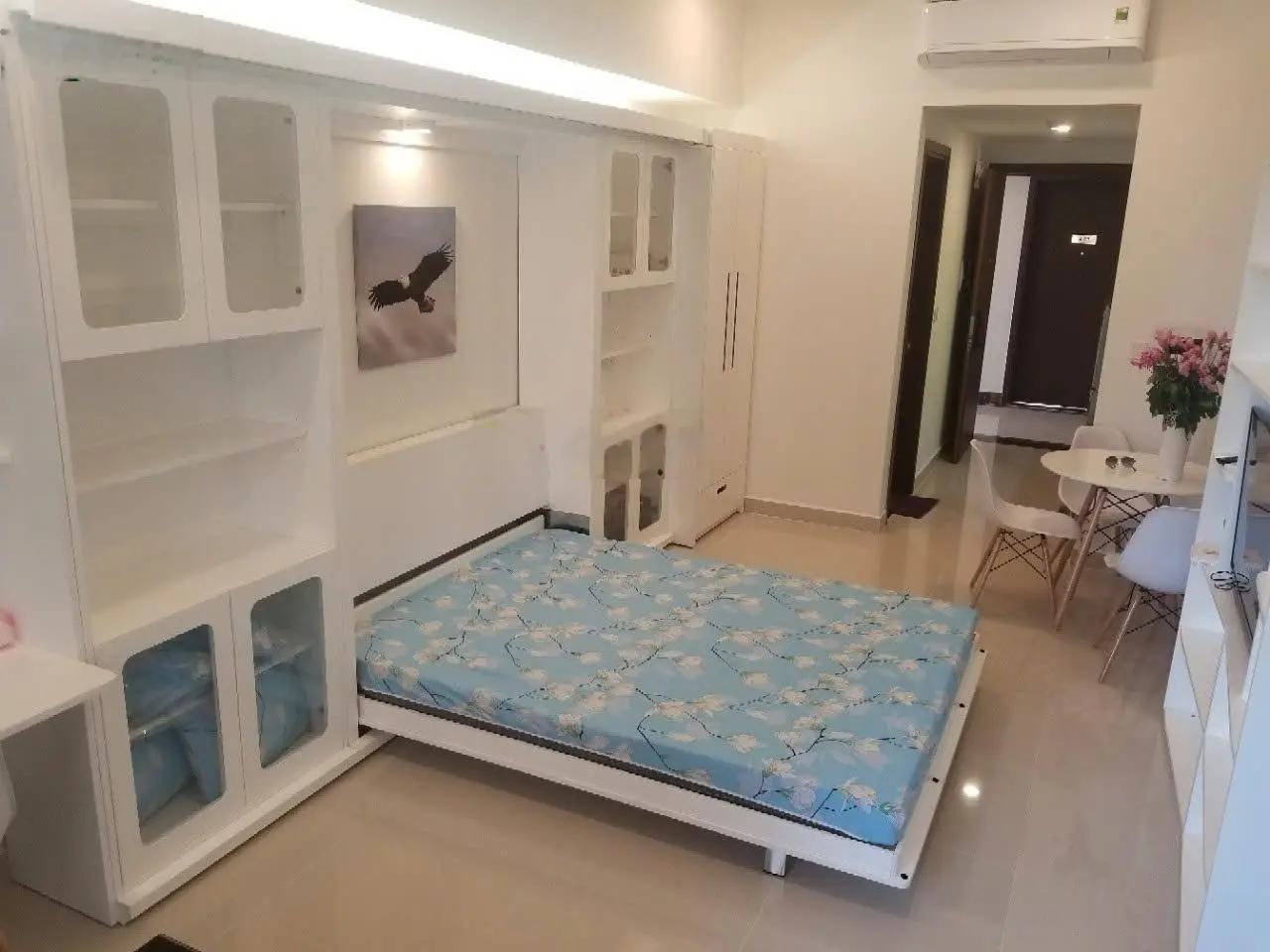 Cần bán studio 34m2 The Tresor quận 4 giá tốt nhất. LH: 0909 024 ***