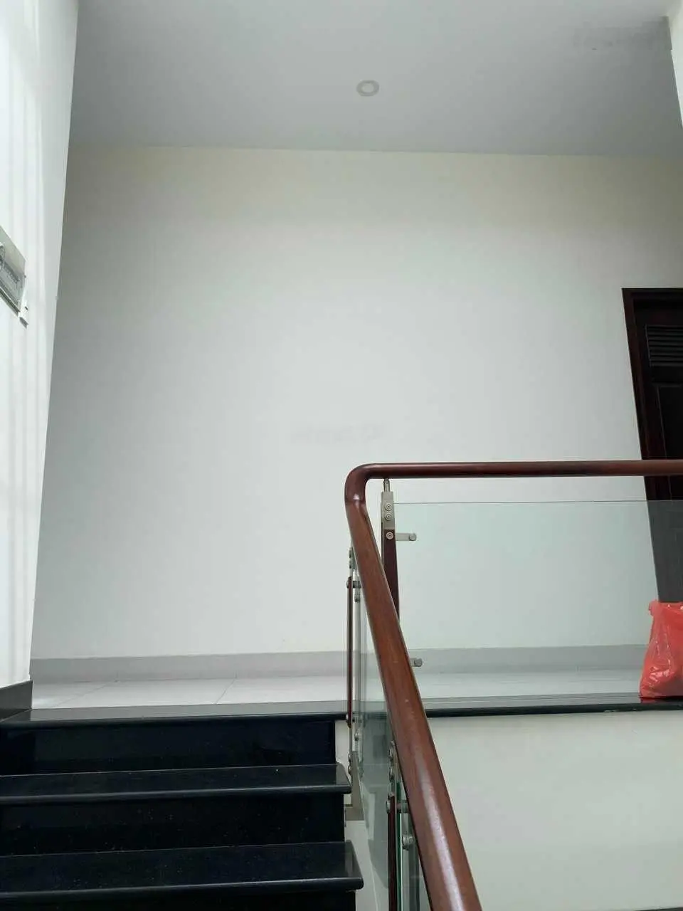 Kẹt tiền bán căn song lập Hưng Phú 1 gần Global City 10x17.5m sổ sẵn nhà xây đẹp, kiên cố