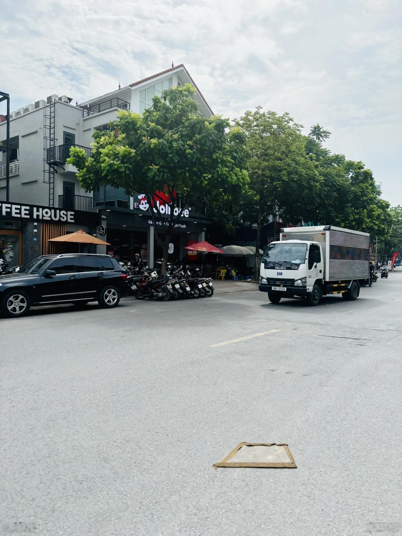 Bán Nhà Mặt Phố Nguyễn Văn Lộc, Làng Việt Kiều Châu Âu. 95m, 4 tầng, Mặt tiề 5.5m, 42 tỷ.
