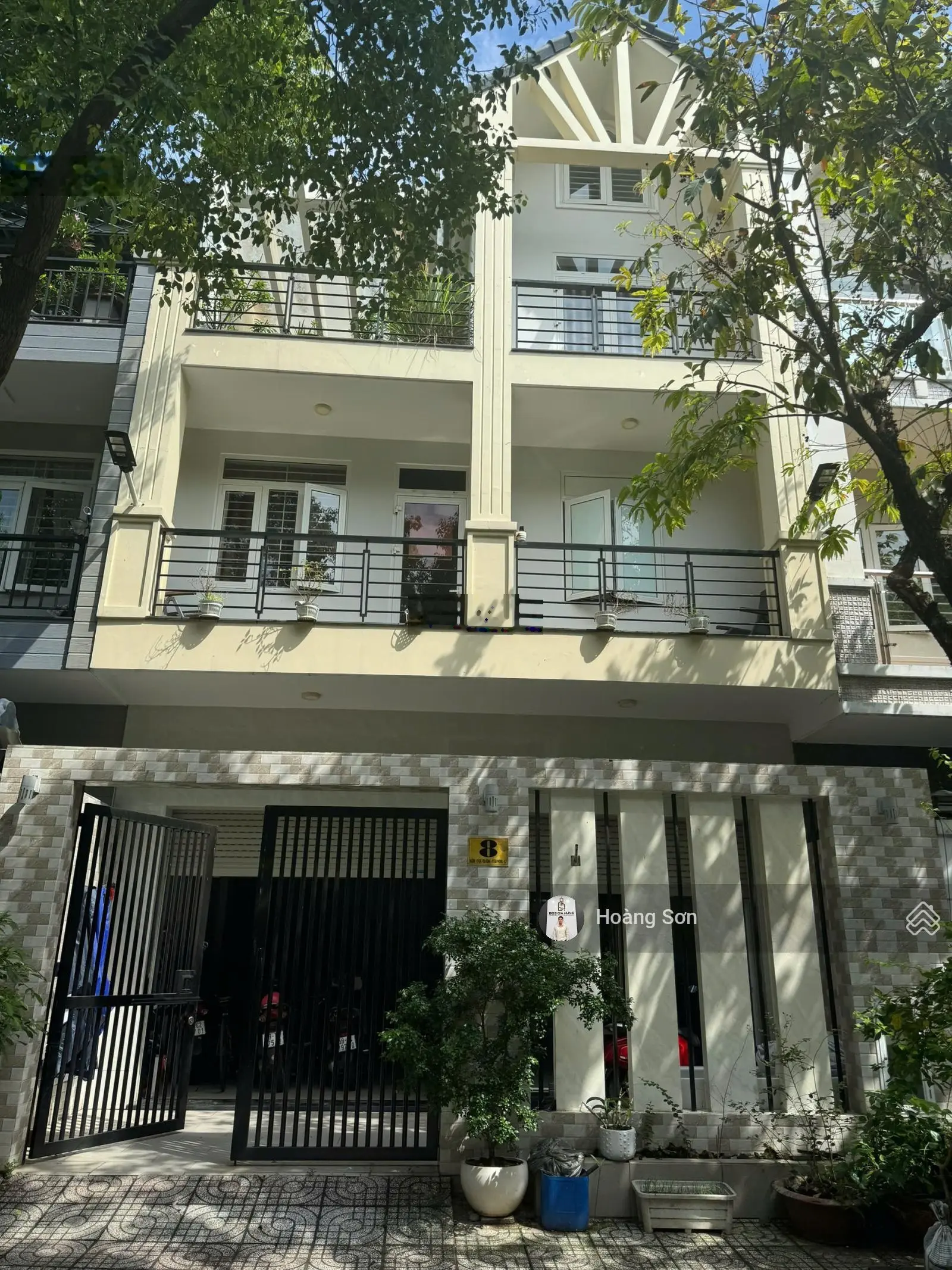 Bán nhà đường số Tân Quy ( sổ hồng 7x18m ) Trệt + 2 Lầu đẹp , Giá tốt