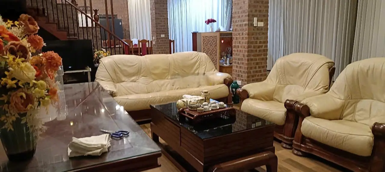 Chính chủ bán biệt thự 3700m2 xã Yên Trung, đường 2 oto tránh trục chính 446 giá 18tỷ 0916393862
