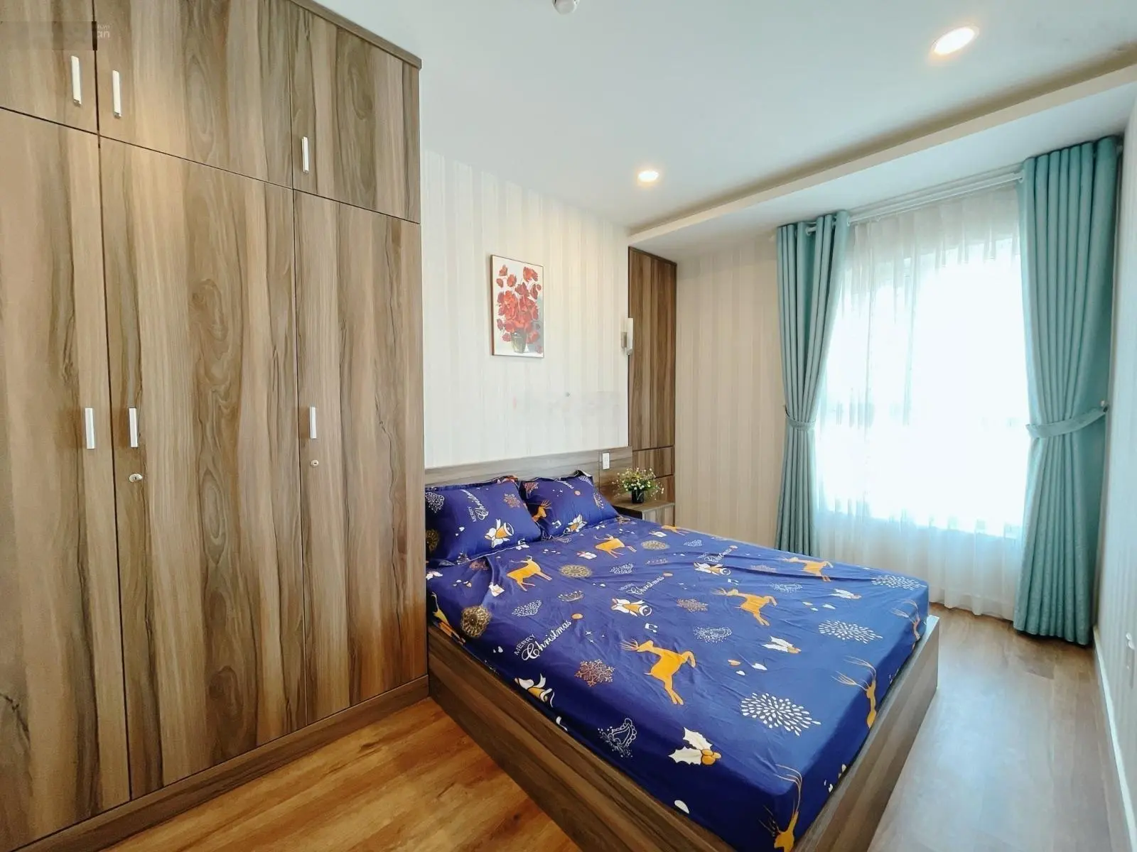 Cần bán chung cư Melody, DT 75m2, 2PN, 2WC, giá 2.8 tỉ. Lh em Ngọc 0931 177 ***