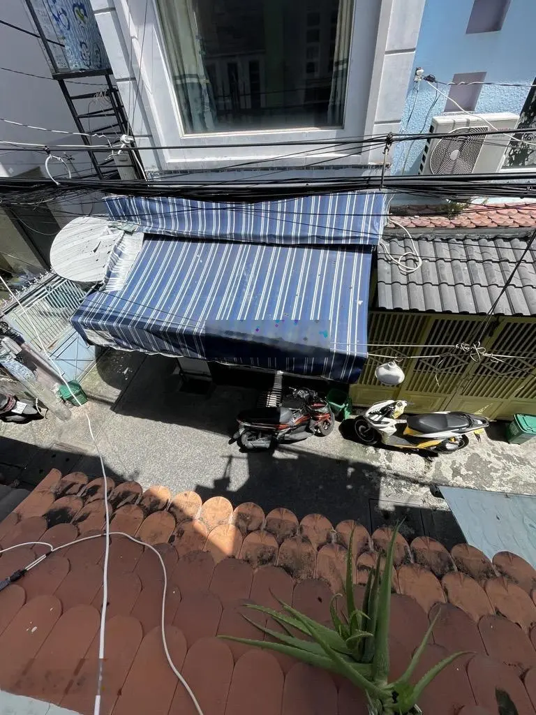 QUẬN 4- NHà 3 LẦU, 3WC, Đường trước nhà 3,6m, 3,45 tỷ,