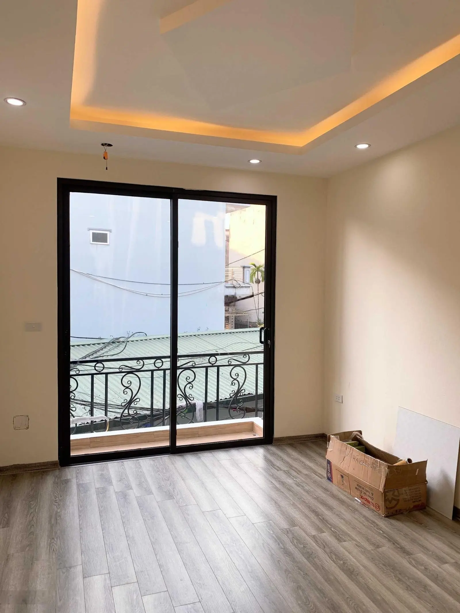 Bán gấp nhà 4T Dân xây phố Tố Hữu Phan Đình Giót Hà Đông 41m2 ô tô đỗ cửa giá chỉ 6.15tỷ 0972 096 ***