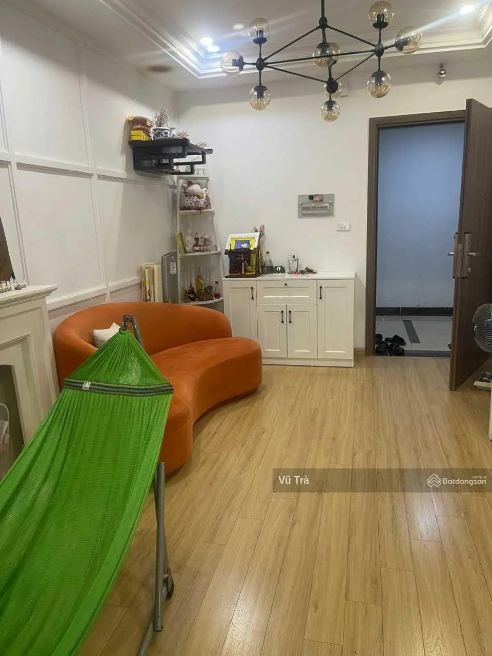 Bán căn hộ 2 ngủ đồ cơ bản cửa Nam giá 4 tỷ ở 176 Định Công Sky Central Hoàng Mai, Hà Nội
