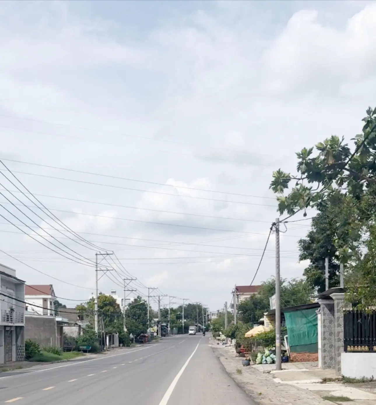 Năm trước 35 tỷ không bán giờ kẹt bán 23tỷ mặt tiền Lý Thái Tổ DT 1337m2 có 300m2 thổ chỉ 17.2tr/m2