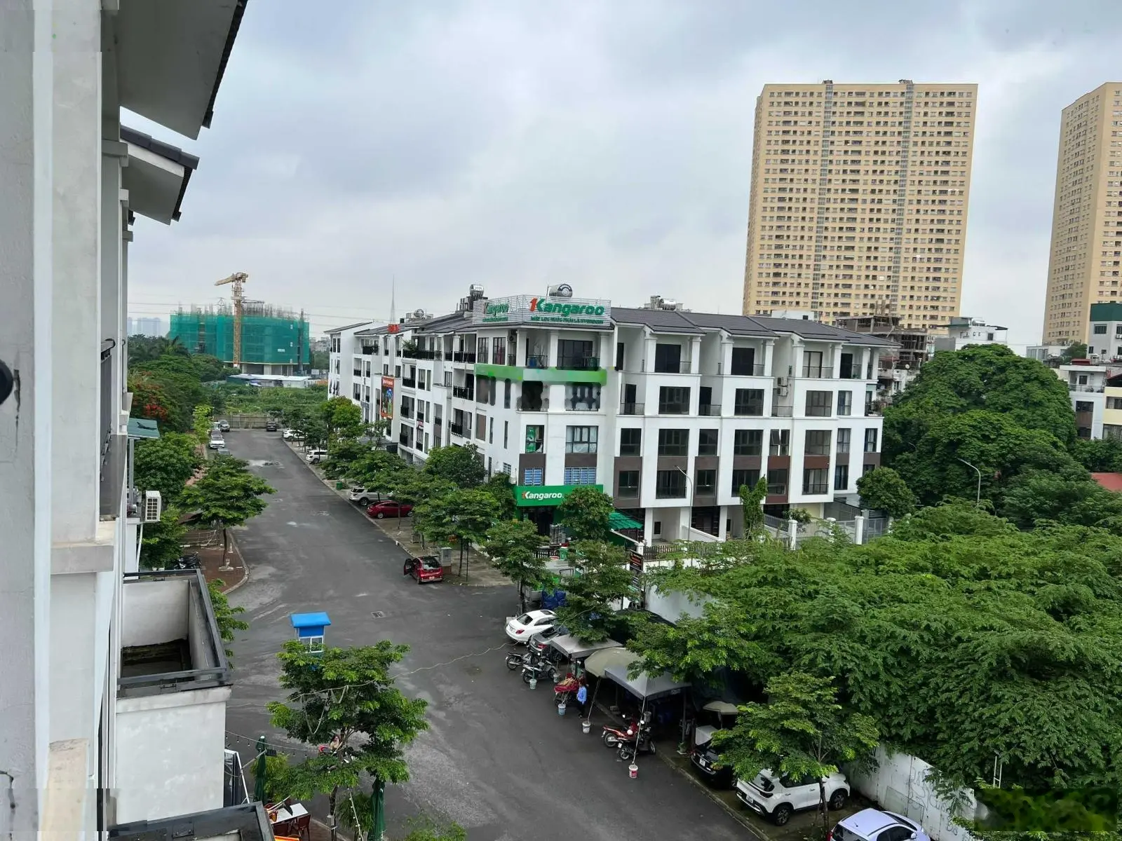 Chính chủ bán lô liền kề 110m2 hoàn thiện đẹp có thang máy giá tốt nhỉnh 30 tỷ. LH: 0963 689 ***