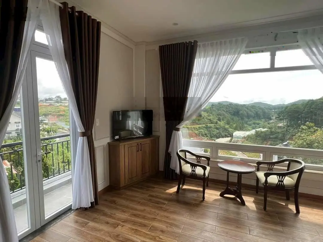 Bán biệt thự mới xây KQH An Sơn, Phường 04, TP Đà Lạt. DT: 144 m2. Giá: 19,2 tỷ. LH: 0908 748 ***