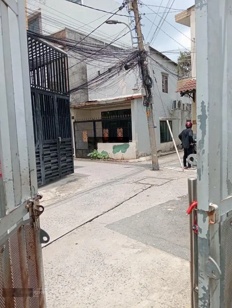 Bán nhà q2, lê văn thịnh, 106m2 , hẻm 5m , chỉ 7 tỷ