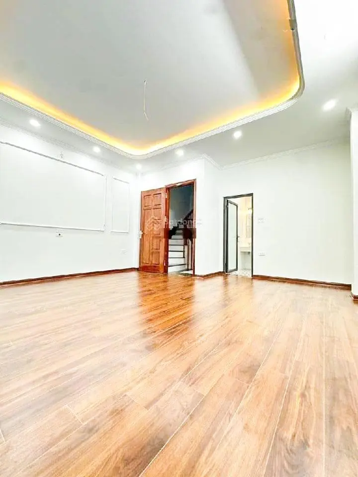 Bán nhà 45m2 5 tầng Thạch Bàn - dân xây mới - 3 thoáng - ngõ vào oto