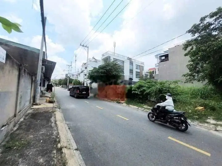 Bán đất mặt tiền 5,4x18m2 đường 10m LINH TÂY, THỦ ĐỨC
