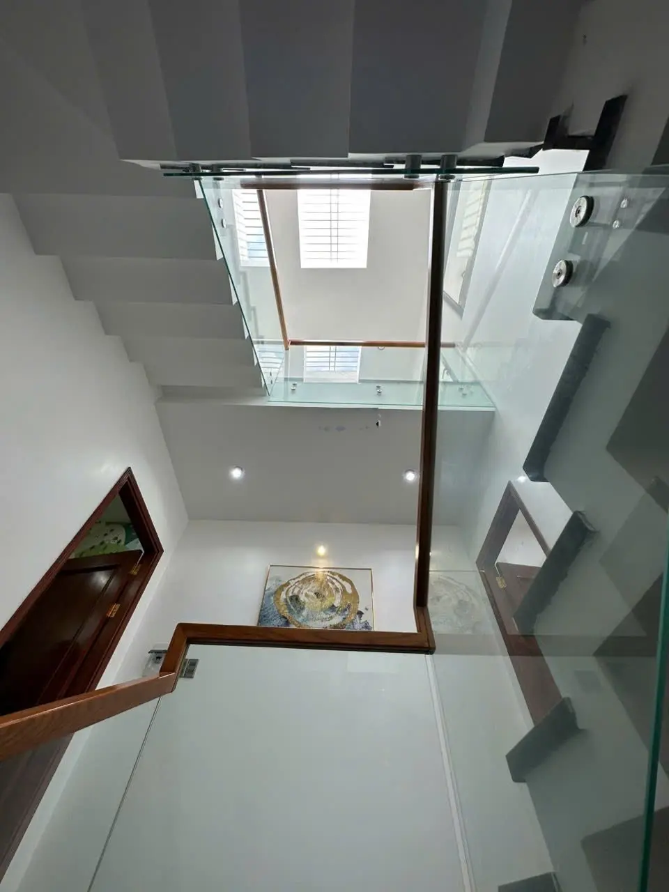 Siêu phẩm nhà mới HXH 6m nhà 4 tầng (5x10m) vị trí siêu đẹp sau lưng Pear Plaza chỉ 11 tỷ TL