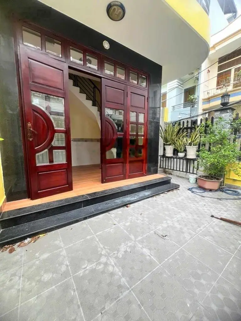 Tân Mỹ Quận 7 DT 5.5*16m nhà 3 tầng 6PN (SHR) giá 8 tỉ 7