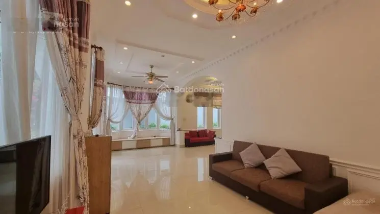 Bán gấp biệt thự khu Nam Hoà - đường Đỗ Xuân Hợp, Phước Long A. Quận 9 (8x13) giá 18 tỷ TL