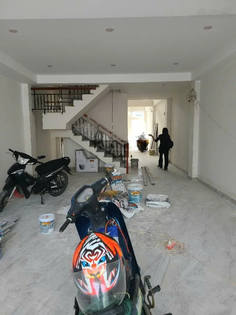 Bán CHDV mới, MT Hà Huy Giáp, diện tích khủng 180m2, 10pn, 11wc, rất vuông vức, quận 12