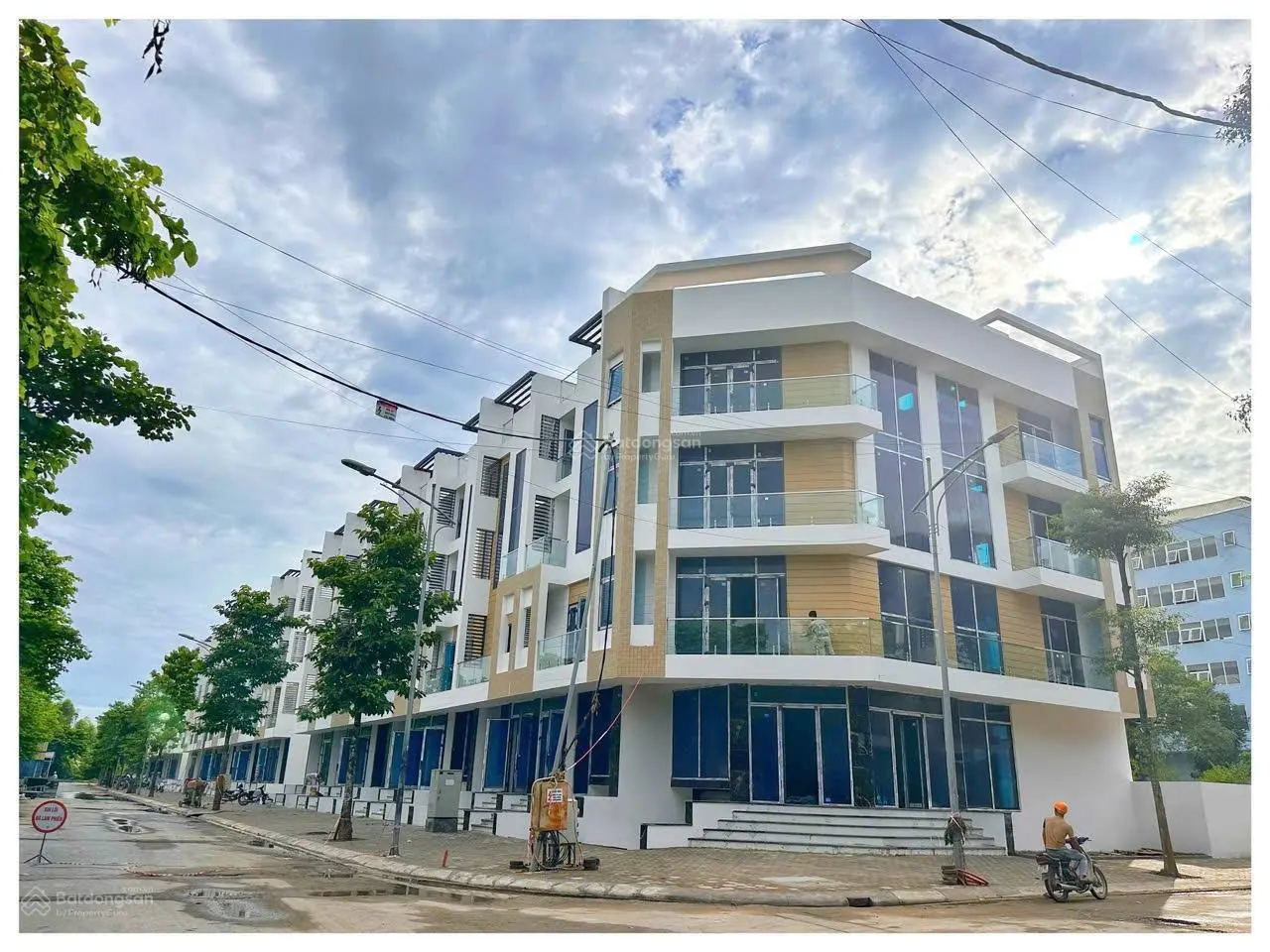 Bán gấp liền kề tại kđt thanh hà - liền kề 100m2, giá chưa đến 10 tỉ đồng