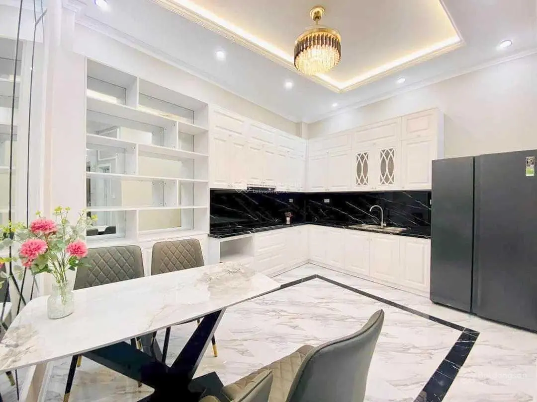 Bán nhà Nguyễn Cơ Thạch 105m2, 7T, thang máy, 2 mặt ô tô tránh, vỉa hè, giá siêu ngon