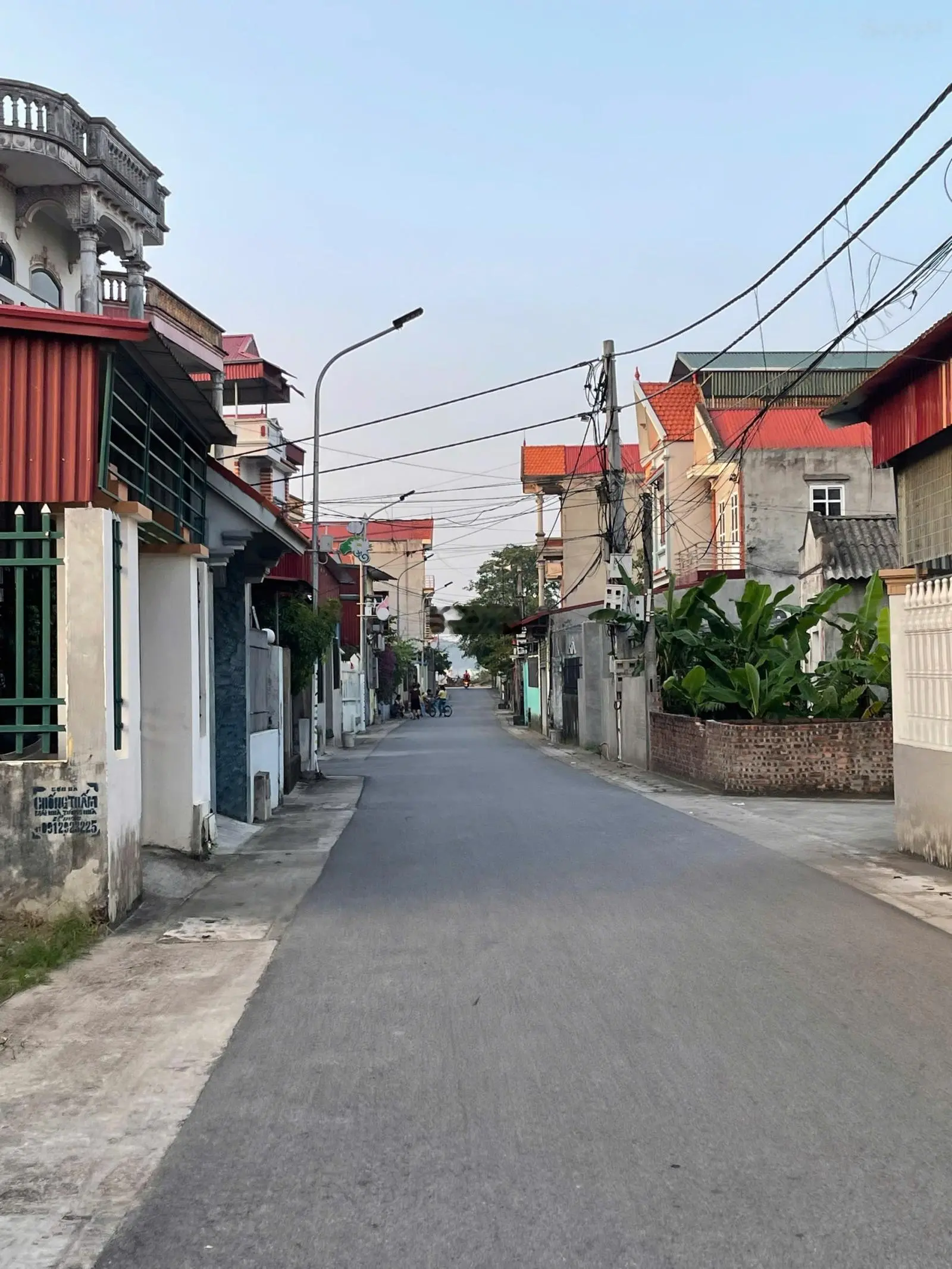 Lô đất xây nhà trọ đẹp 83m2 tại Song Quỳnh, Thị trấn Gia Bình, Bắc Ninh giá hơn 1 tỷ 0986 287 ***