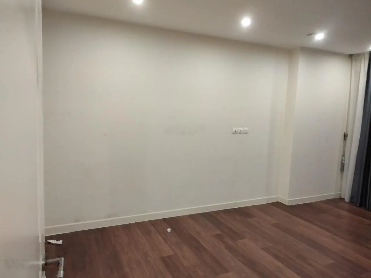 Giá thật! 3pn, 2wc, Bc Đông Nam, tầng cao, giá thật chỉ 7,3 tỷ. Nội thất cơ bản. LH: 0343 202 ***