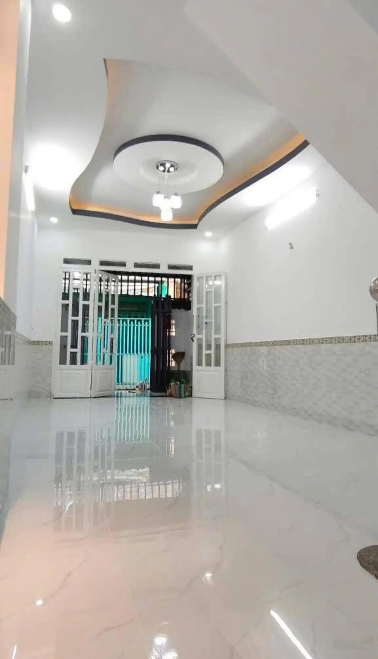 Gấp! Kẹt tiền bán lỗ nhà hẻm 4m đường Huỳnh Mẫn Đạt, Quận 5. DT 109m2
