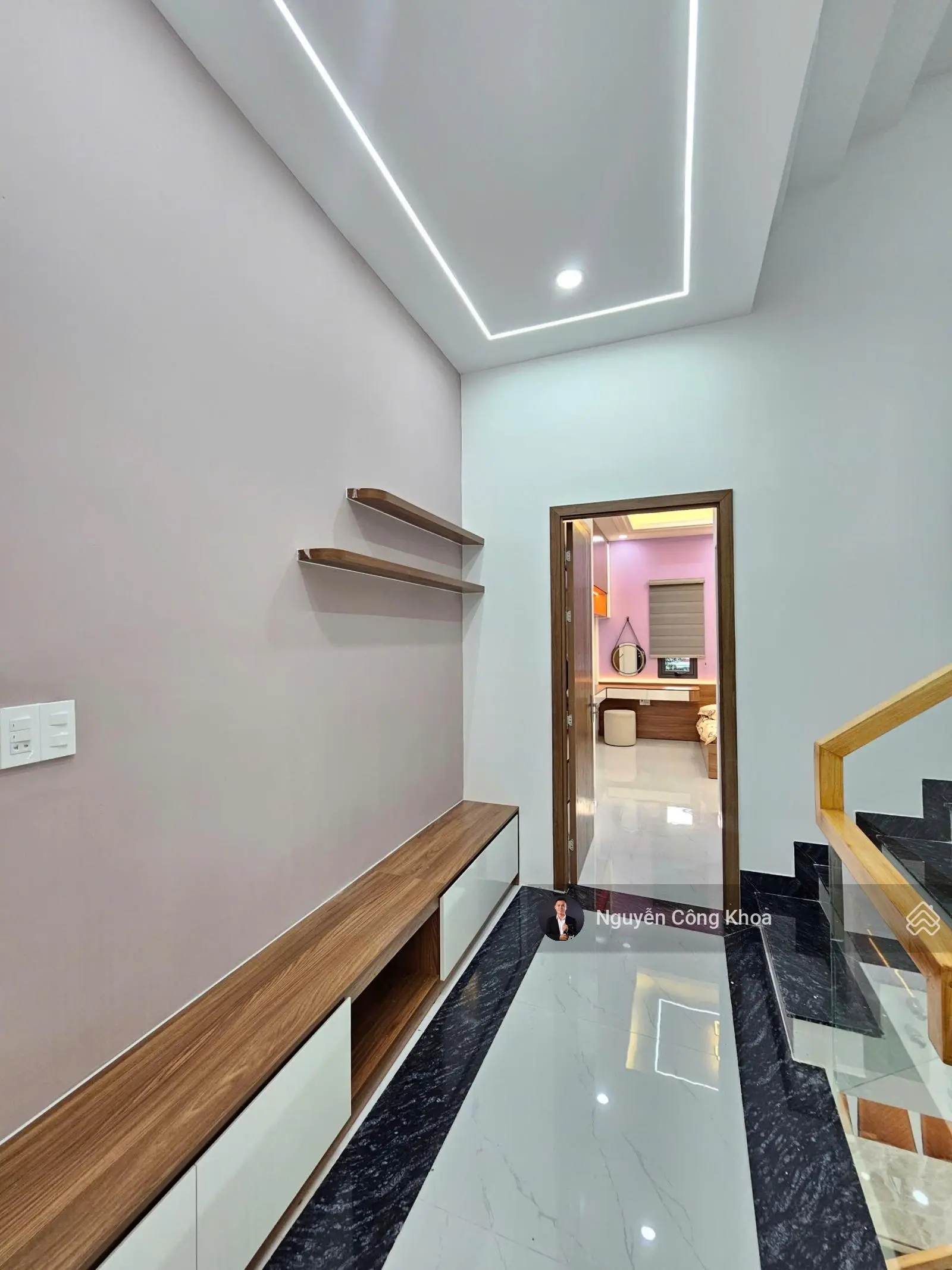 Bán nhà đúc 3 tấm mẫu hiện đại, sân ô tô, 4 phòng ngủ, đầy đủ nội thất, KDC P. Bình Chuẩn, Thuận An