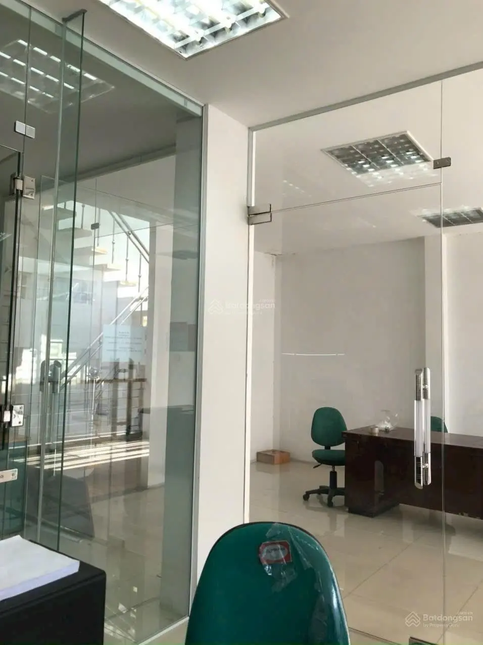 Chỉ 33 tỷ: Nhà Đà Nẵng có diện tích lớn - mặt tiền đường Hoàng Diệu cực kỳ đắc địa: 8mx30m - 4 tầng