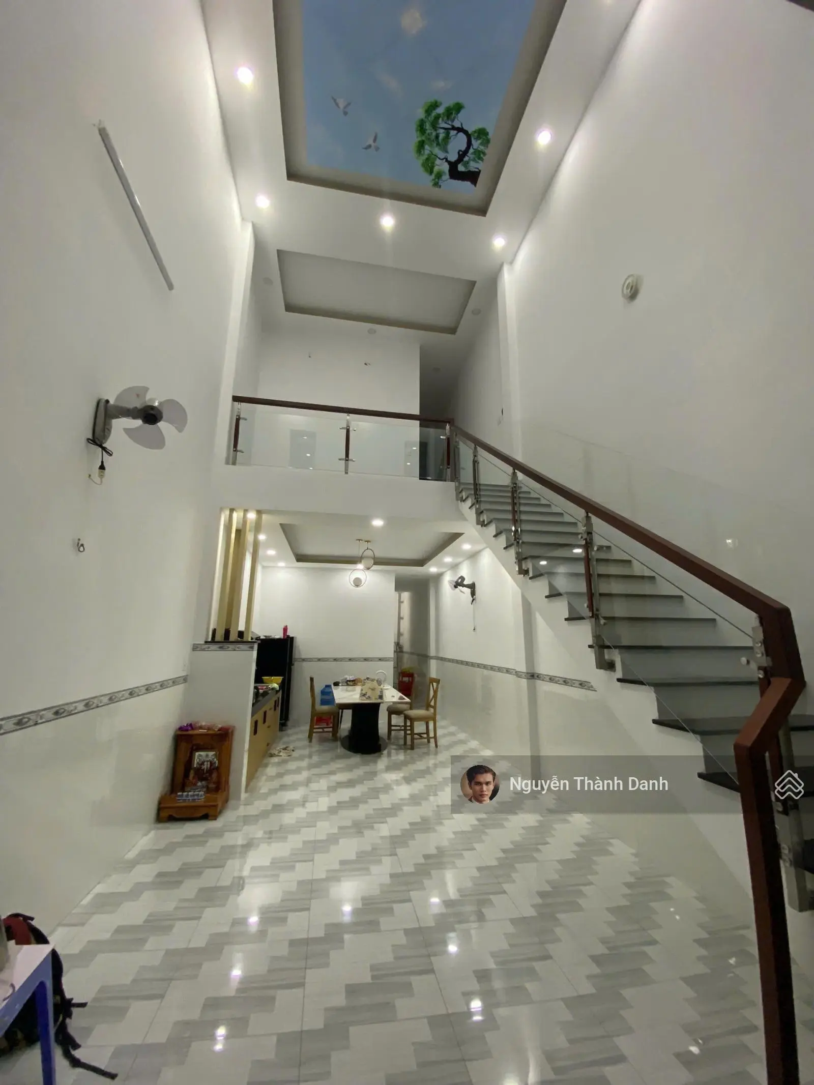Chủ kẹt tiền bán gấp Nhà 1 trệt 1 lầu . 87,7m2 .Giá 2,3 tỷ. Đường Chòm Sao. Hưng Định, Thuận An, BD