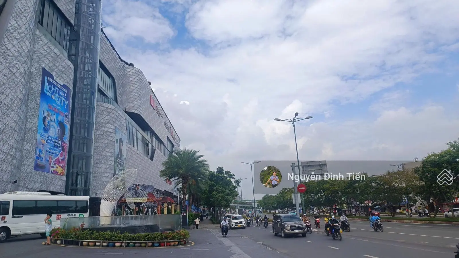 Gần Gigamall Nhà Mới 3 Tầng 92m Sân Đậu Ô Tô Đường Xe Tải Quay Đầu Hiệp Bình Chánh Thủ Đức.