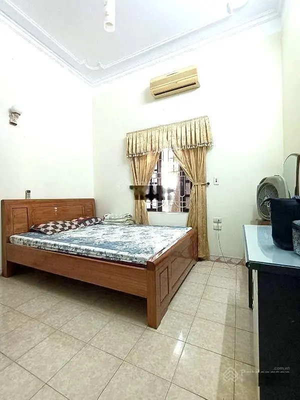 Vip Đặng Văn Ngữ, 1 mặt phố 1 mặt ngõ, kinh doanh, vỉa hè, dân xây, 76m*4T, DT 50tr/tháng
