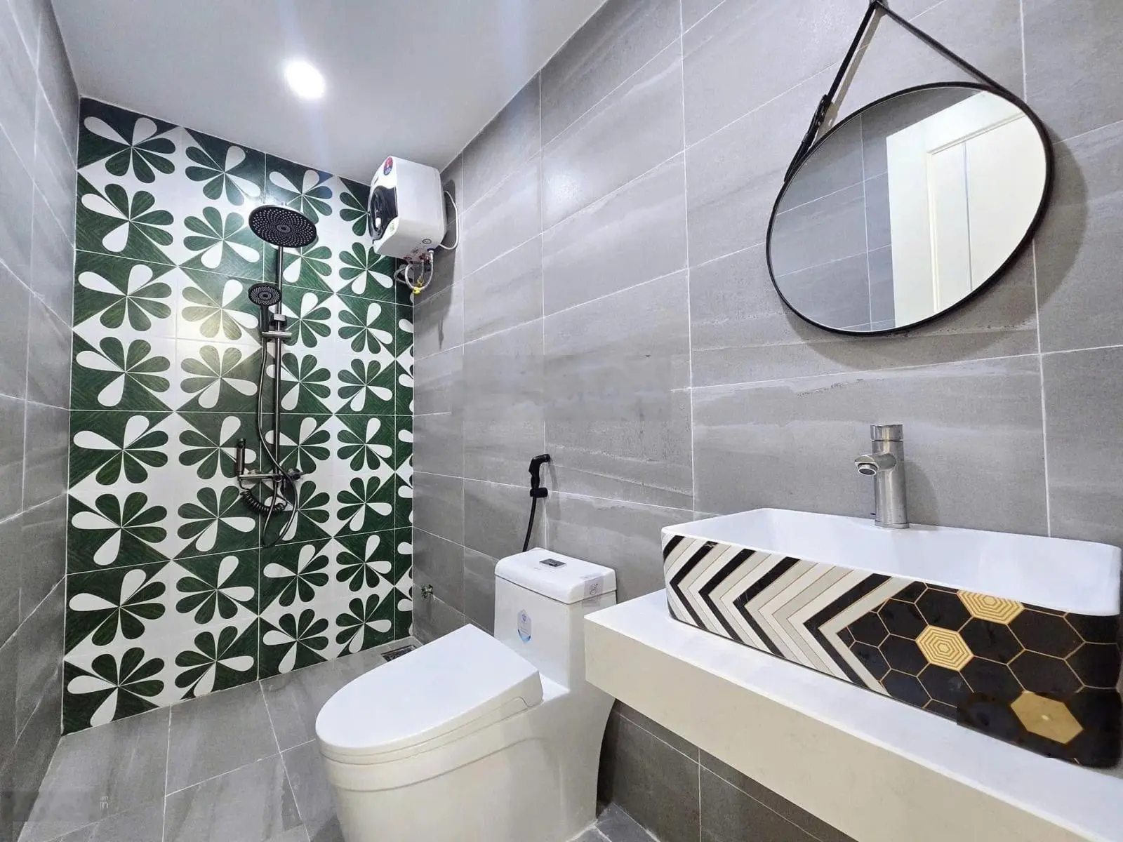 Chính chủ bán nhà 75m2 giá sốc chỉ 1tỷ050 gần đường Huỳnh Hữu Trí Bình Chánh 1T 1L 3PN 2WC, SHR