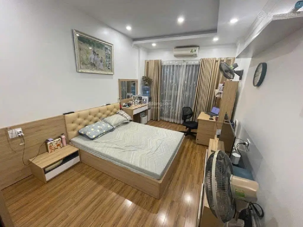 Nhà đẹp ngõ thông phố cổ Ngọc Lâm, Long Biên, full nội thất, sổ nở hậu, nhà đẹp như hình