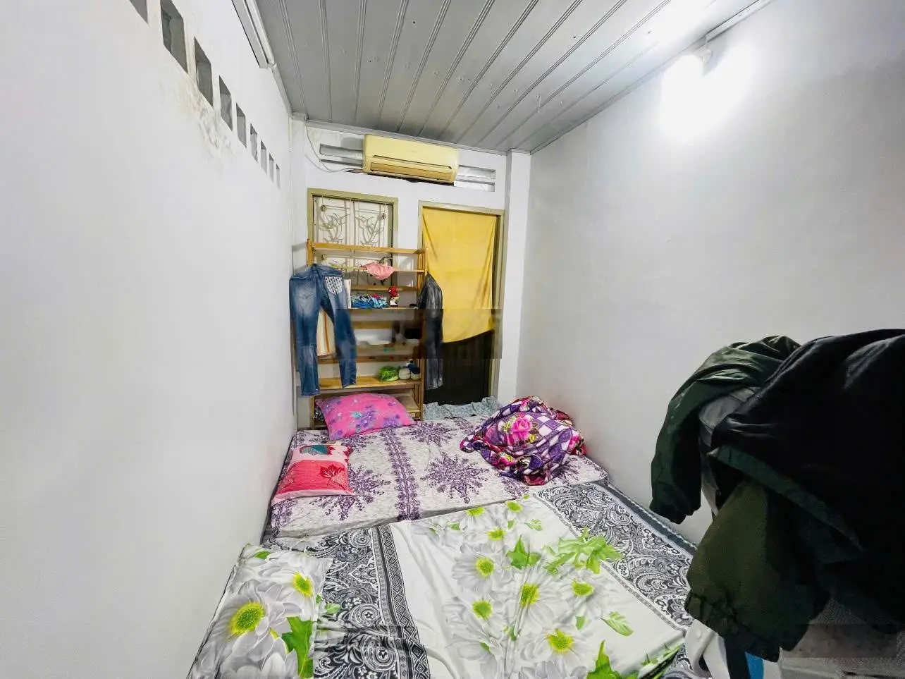 Nhà bán giá rẻ chỉ 2.1 tỷ, hẻm xe hơi hơn 3,5m, Q. Bình Thạnh giáp Quận 1
