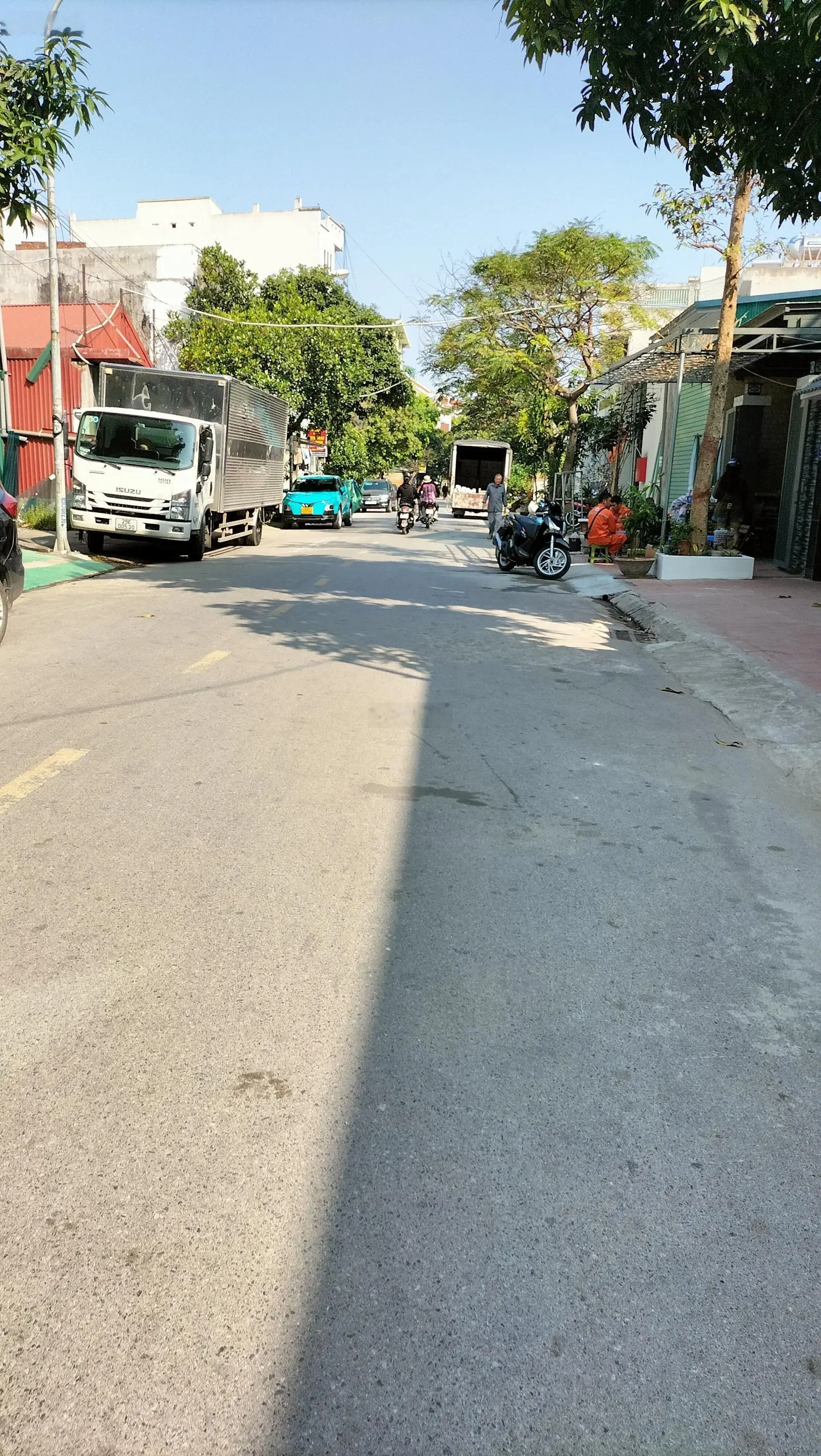 Vị trí đỉnh + Nguyễn Mậu Tài - Trâu Quỳ * 281m2 MT 12m - 3 ô tô tránh - Xưởng khung chắc chắn