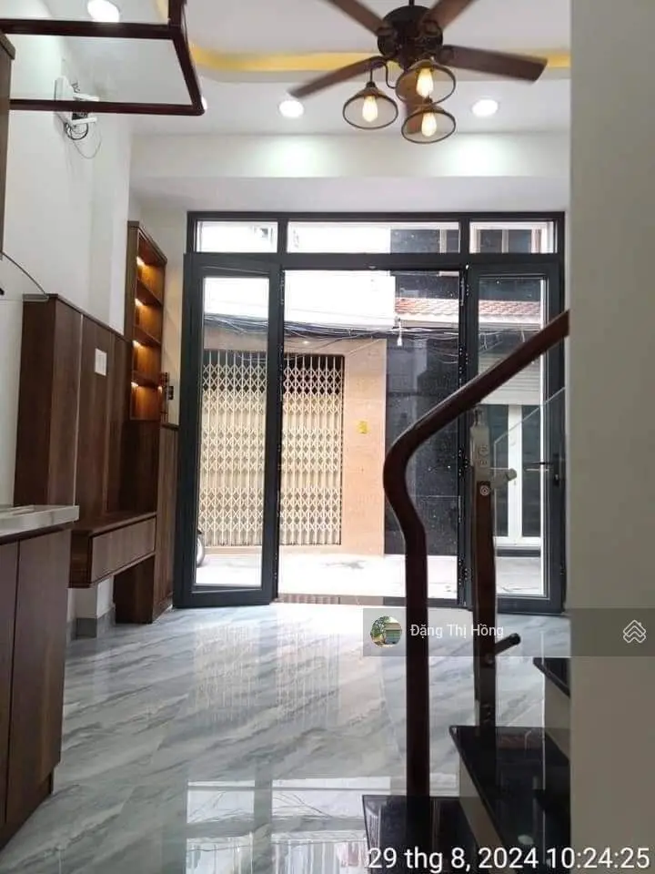 Nhà đường Phạm Hữu Lầu, 66m2, ngay sau khu Tái định cư, cách trường TH Phạm Hữu Lầu 200m, 1T2L, 4pn